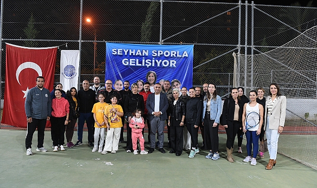 Seyhan'da ''Öğretmenler Günü'' tenis turnuvası